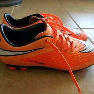 Nike Youth Soccer Cleats